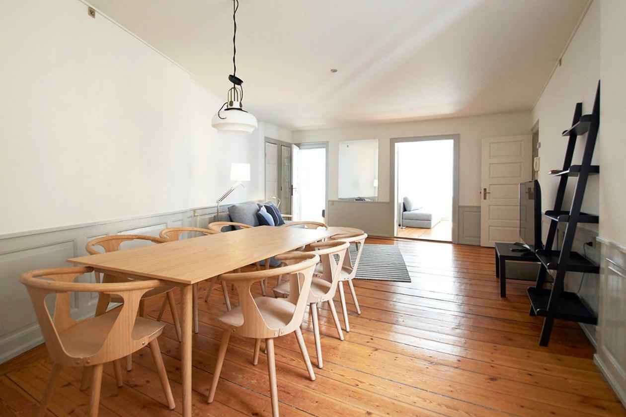 Rosengarden 8, 2 Sal * København
